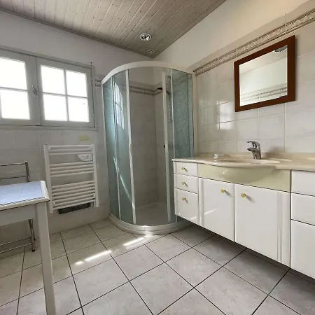 Maison Confortable 5 Pieces, 8 Couchages, Proche Et Commerces, Avec Jardin, Terrasse Et Wifi. - Fr-1-224b-477